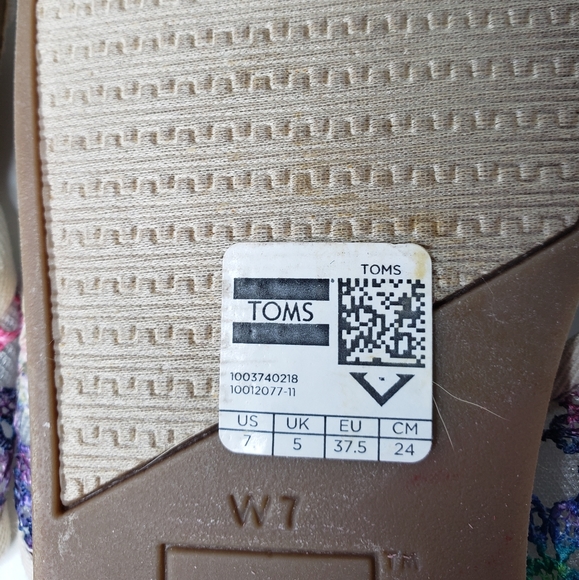 Toms Slide On Embroidered Floral Mesh Sandels - Picture 6 of 8